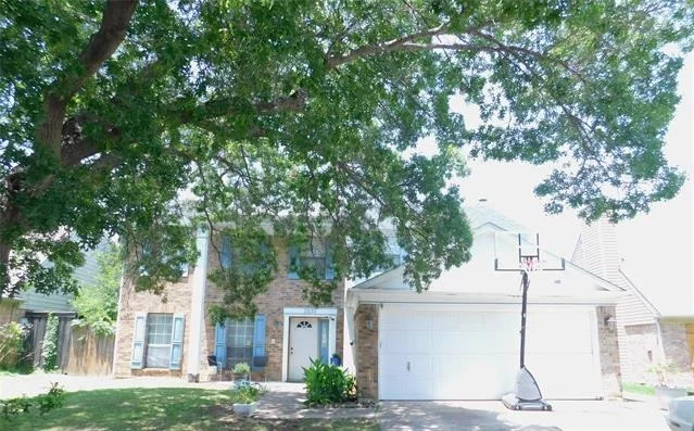 Unit for sale at 2630 Winslow Drive, Grand Prairie, TX 75052