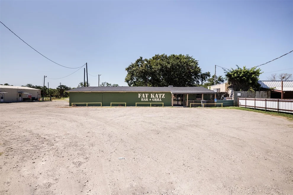 Unit for sale at 1433 E State Highway 276, West Tawakoni, TX 75474