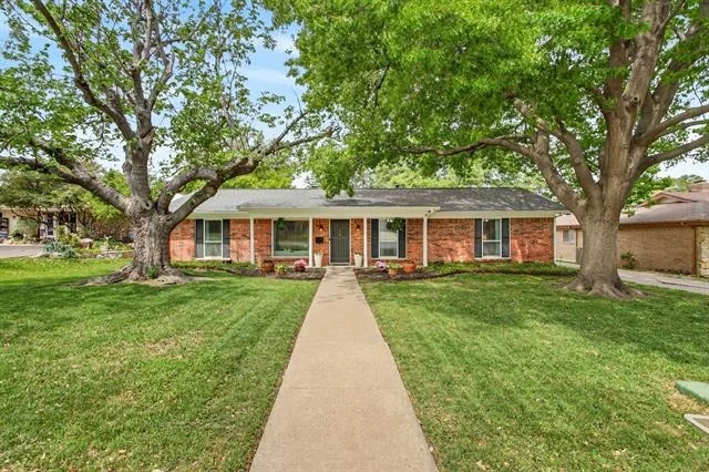 Unit for sale at 6304 Whitman Avenue, Fort Worth, TX 76133
