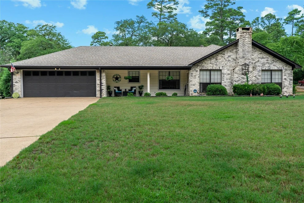 Unit for sale at 176 Woodside Lane, Holly Lake Ranch, TX 75765