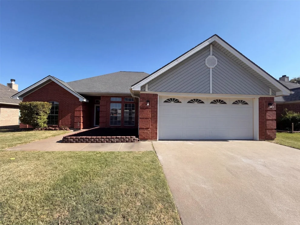 Unit for sale at 6037 Sundown Drive, Watauga, TX 76148