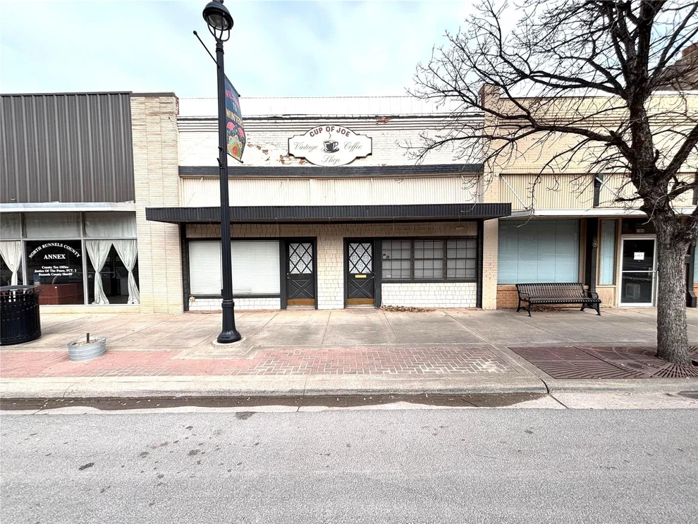 Unit for sale at 108 N Main Street, Winters, TX 79567