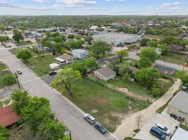 Unit for sale at 807 S Main Street, Lampasas, TX 76550