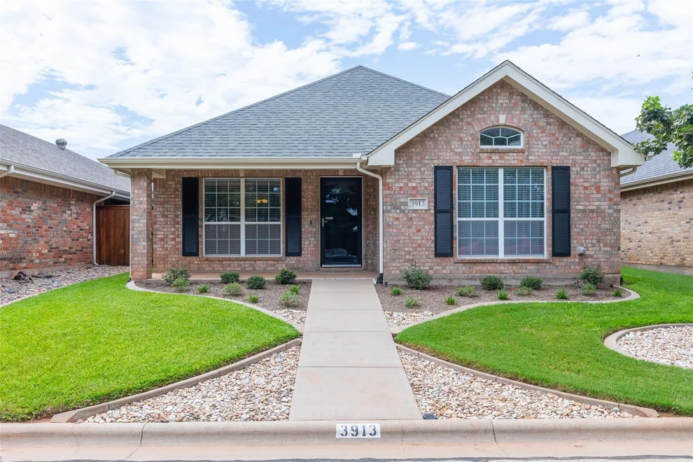 Unit for sale at 3913 Garden Grove Lane, Abilene, TX 79606
