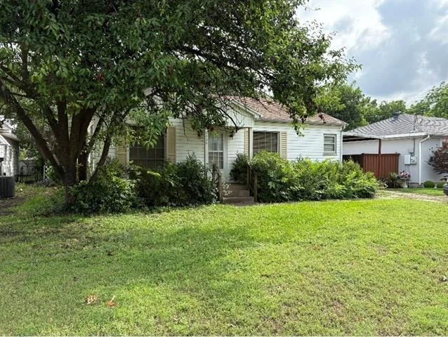 Unit for sale at 6326 Petain Avenue, Dallas, TX 75227