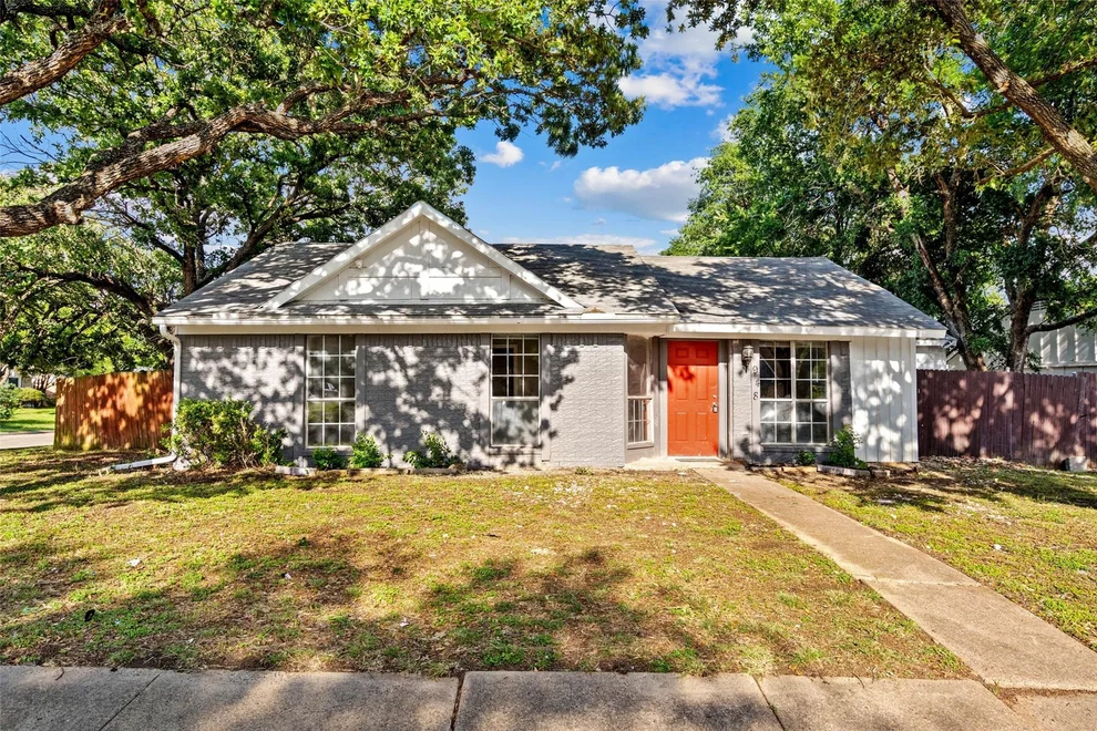 Unit for sale at 948 Carom Way, Dallas, TX 75217