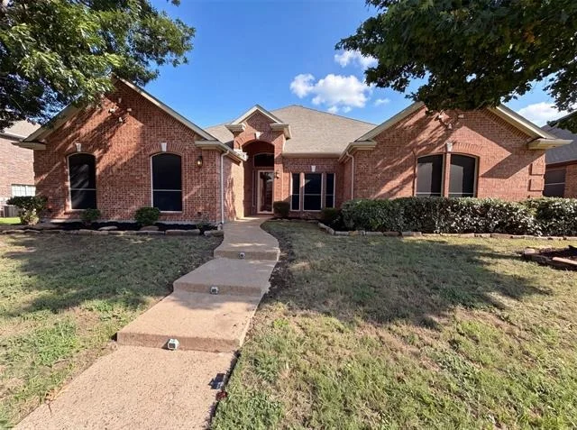 Unit for sale at 529 Olympia Street, DeSoto, TX 75115