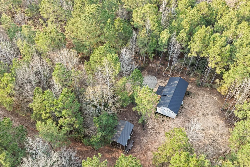 Unit for sale at 9190 County Road 2136 N, Henderson, TX 75652