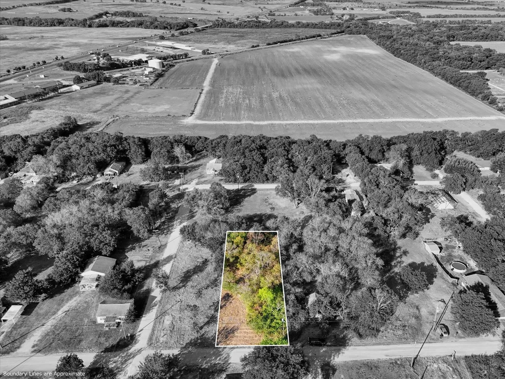 Unit for sale at 303 N Waco Street, Mart, TX 76664