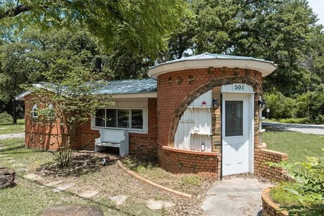 Unit for sale at 501 Lakeshore Road, Shady Shores, TX 76208