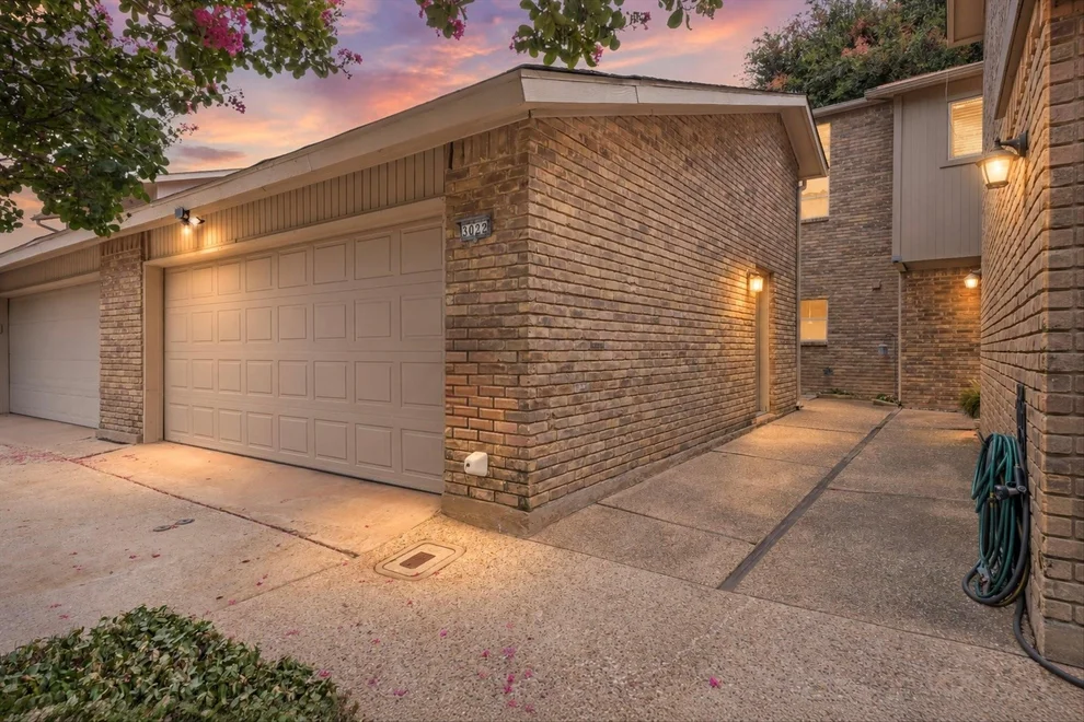 Unit for sale at 3022 Eastpark Drive, Garland, TX 75044