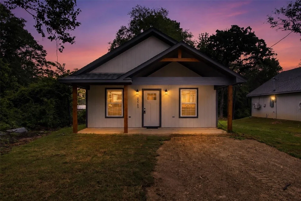 Unit for sale at 22789 Creekwood Drive, Flint, TX 75762