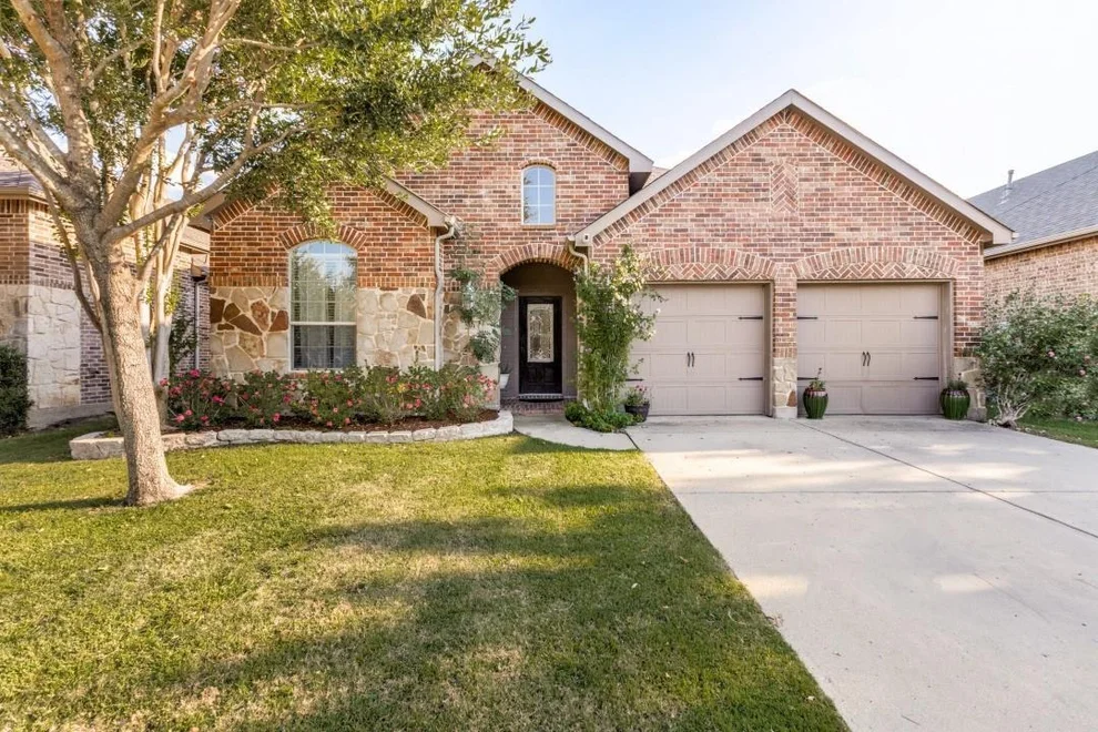 Unit for sale at 289 Hawthorn Drive, Fate, TX 75087