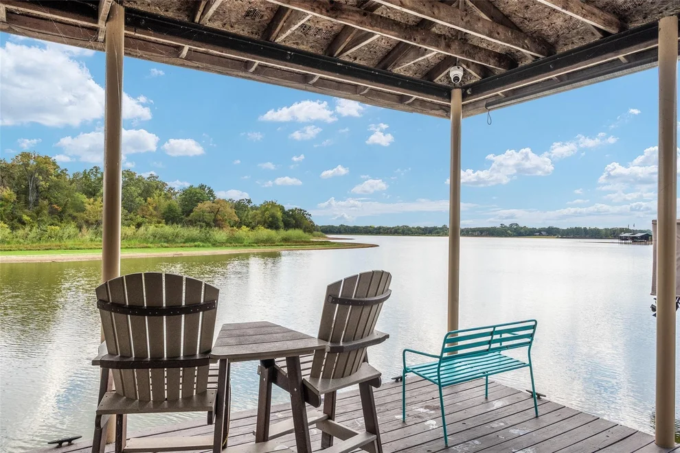 Unit for sale at 229 Lakeside Drive, Malakoff, TX 75148