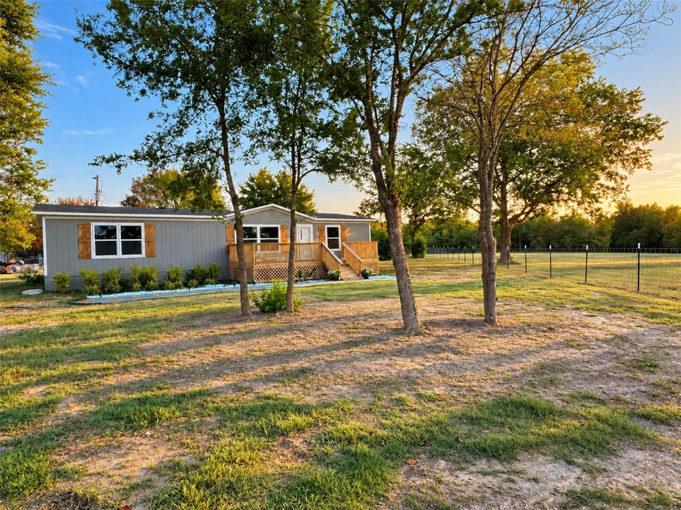 Unit for sale at 256 County Road 3101, Greenville, TX 75402