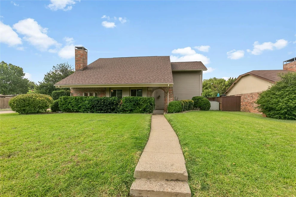 Unit for sale at 3302 Ivanhoe Lane, Garland, TX 75044