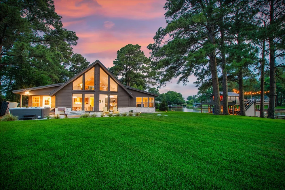 Unit for sale at 132 Goodknight Ranch Road, Trinidad, TX 75163