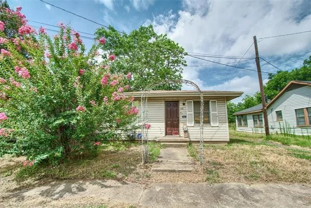 Unit for sale at 600 Hatton Street, Waco, TX 76704