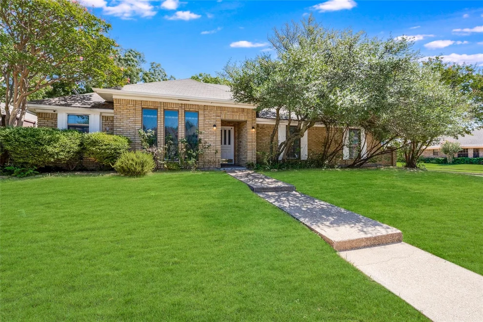Unit for sale at 2300 San Gabriel Drive, Plano, TX 75074