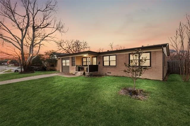 Unit for sale at 10811 Mandalay Drive, Dallas, TX 75228