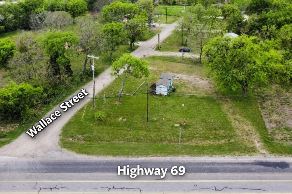 Unit for sale at 101 Wallace Street, Lone Oak, TX 75453