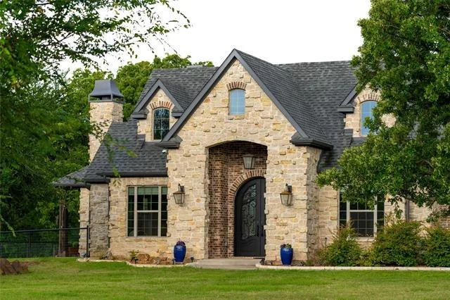 Unit for sale at 99 Lake Drive, Tioga, TX 76271