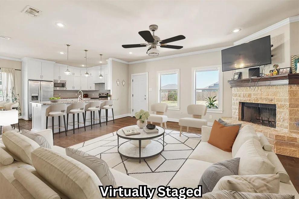 Unit for sale at 109 Springleaf Lane, Mabank, TX 75147