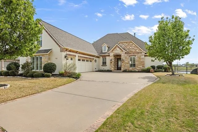 Unit for sale at 1213 Prestwick Court, Granbury, TX 76048