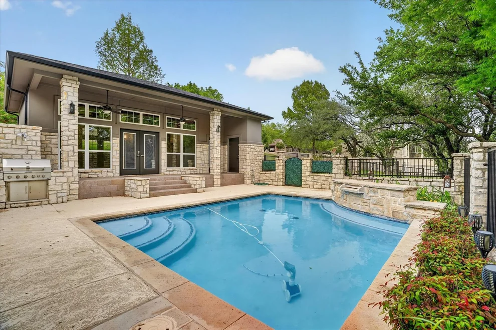 Unit for sale at 9704 Ravenswood Road, Granbury, TX 76049