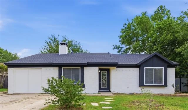 Unit for sale at 5644 Santa Fe Trail, Haltom City, TX 76148