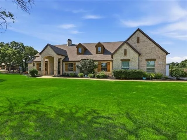 Unit for sale at 712 Frenchtown Road, Argyle, TX 76226