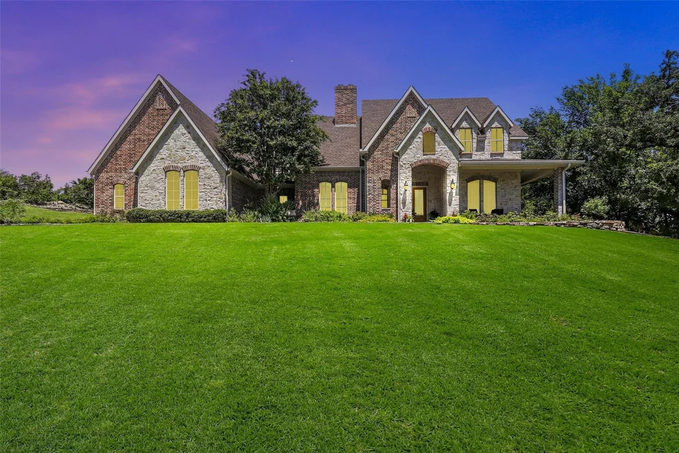 Unit for sale at 381 Creek Bend Drive, Aledo, TX 76008