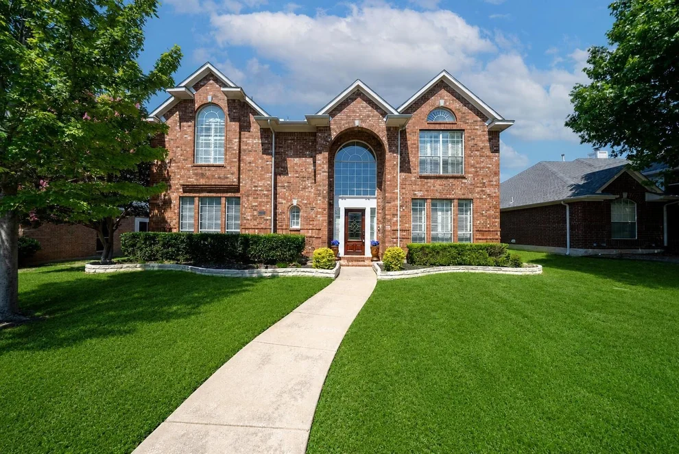 Unit for sale at 7113 Fieldstone Drive, Frisco, TX 75034