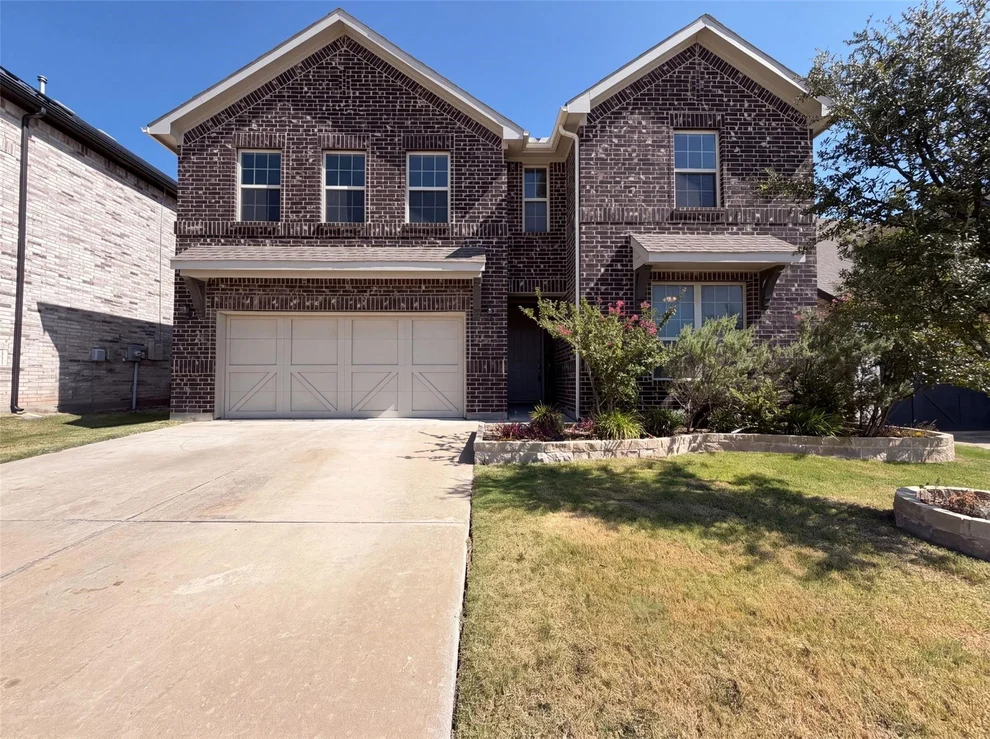 Unit for sale at 5904 Saddle Pack Drive, Fort Worth, TX 76123