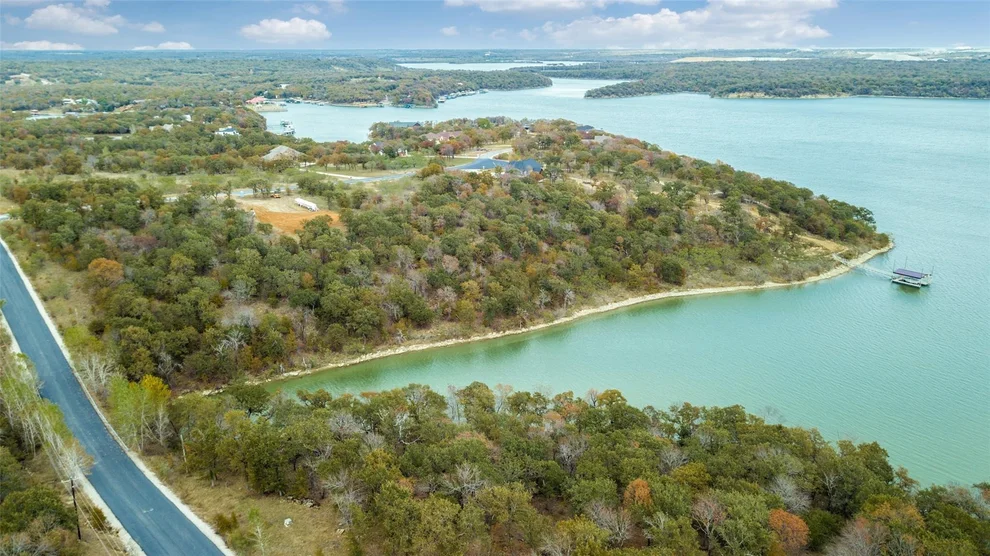 Unit for sale at 108 Three Forks Crossing, Chico, TX 76431