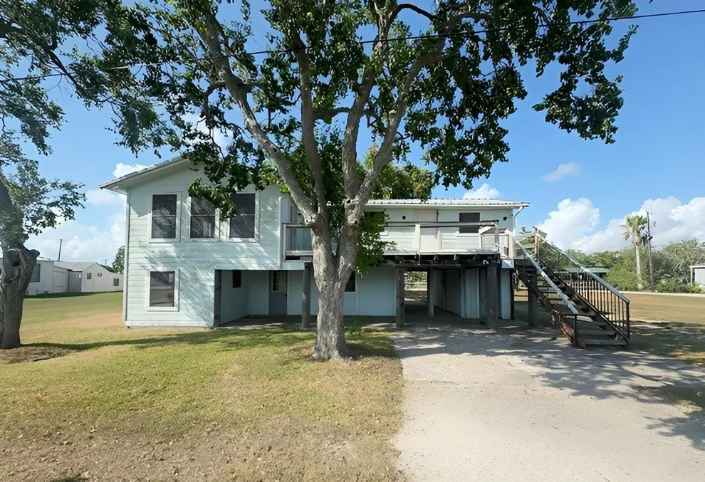 Unit for sale at 50 N Vivian Stevens Street, Port Lavaca, TX 77979