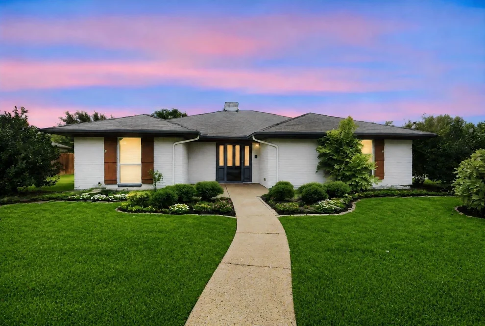 Unit for sale at 2005 Yorkstown Drive, Ennis, TX 75119