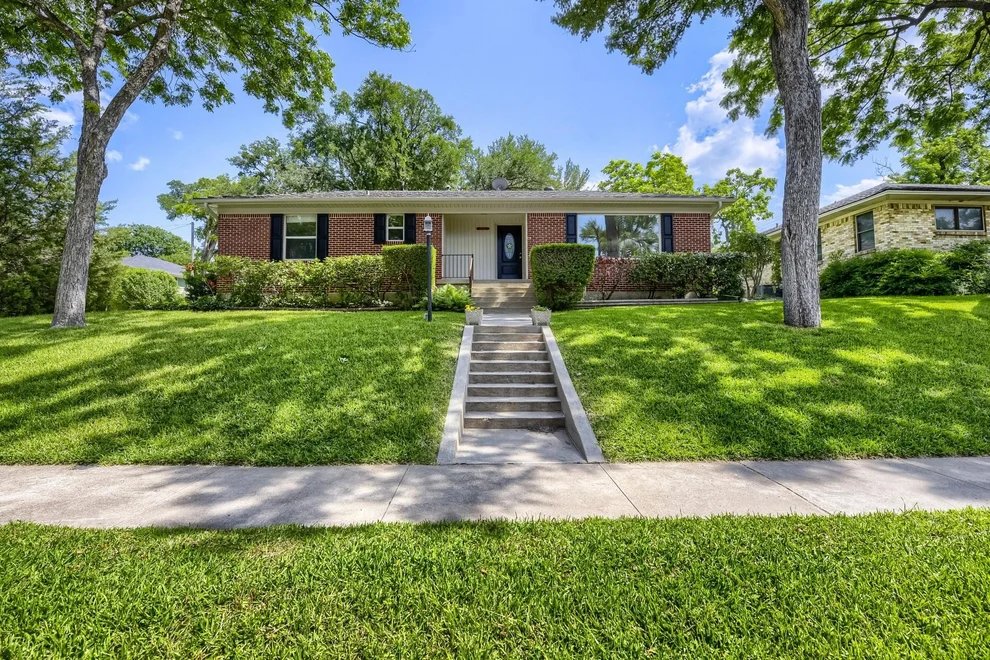 Unit for sale at 11016 Lippitt Avenue, Dallas, TX 75218