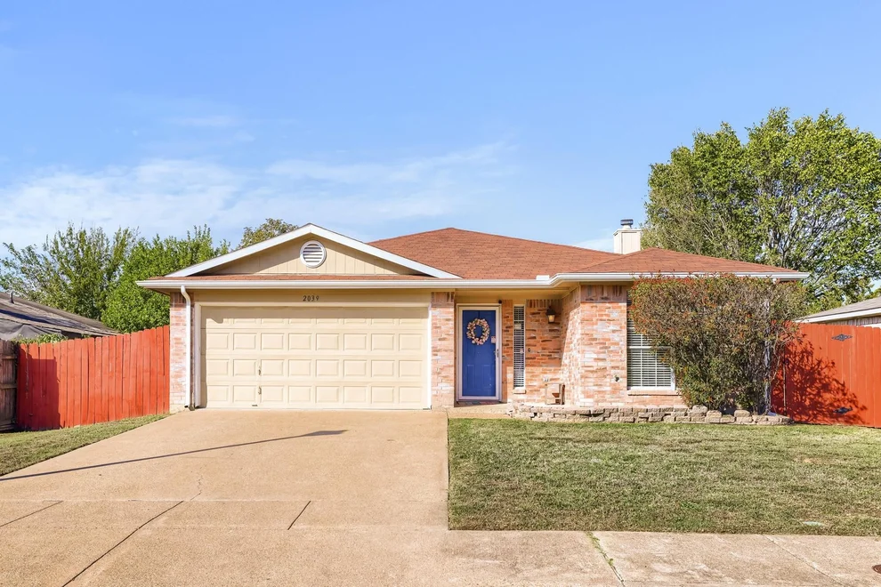 Unit for sale at 2039 Angelica Way, Dallas, TX 75217