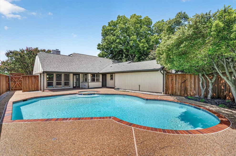 Unit for sale at 2004 Hondo Drive, Plano, TX 75074