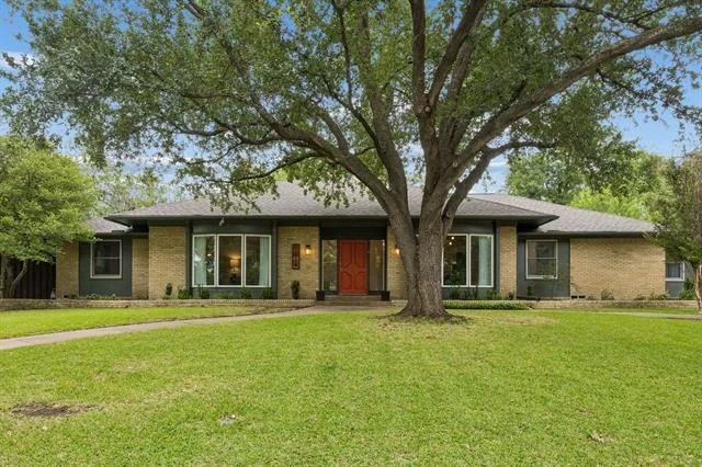 Unit for sale at 11714 El Hara Circle, Dallas, TX 75230