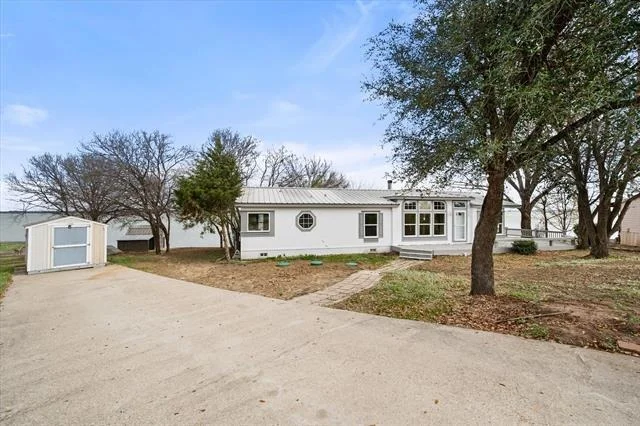 Unit for sale at 412 SE County Road 3048c, Corsicana, TX 75109