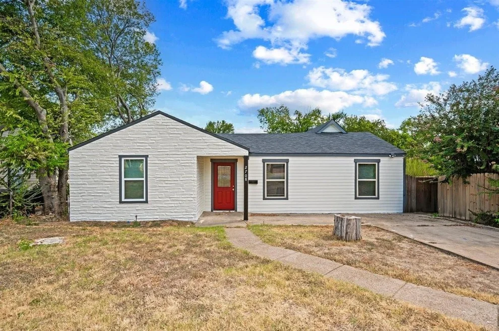 Unit for sale at 2708 Burchill Road S, Fort Worth, TX 76105