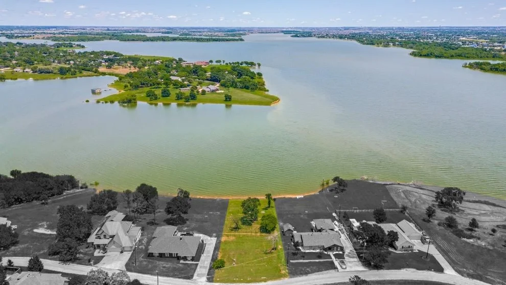Unit for sale at 1505 Hillcrest Drive, Little Elm, TX 75068