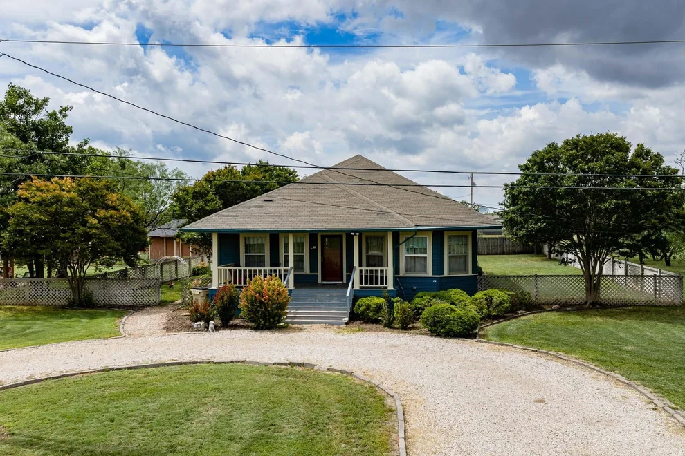 Unit for sale at 911 23rd Street, Anson, TX 79501