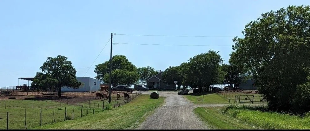 Unit for sale at 1010 Lcr 612, Mart, TX 76664