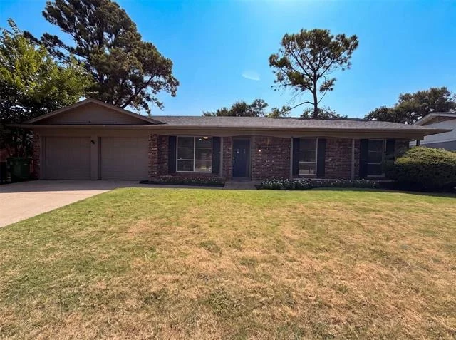 Unit for sale at 2136 Mountainview Drive, Hurst, TX 76054