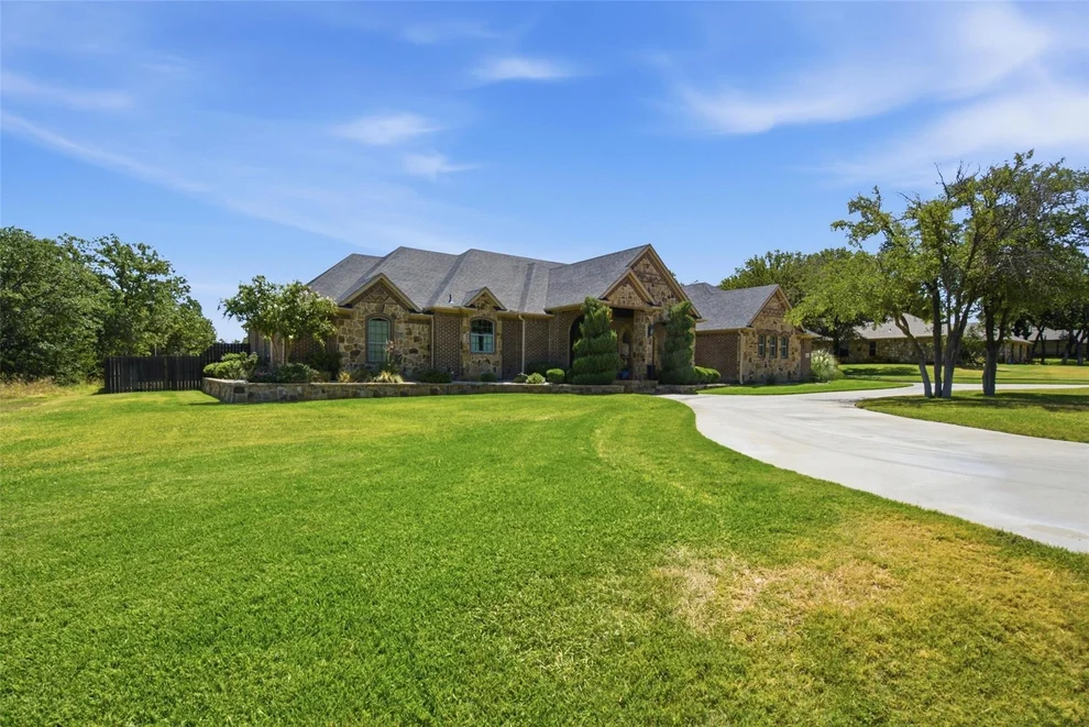 Unit for sale at 116 Timberview Drive, Graham, TX 76450