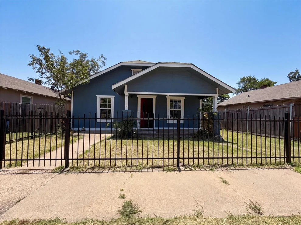 Unit for sale at 2832 Avenue I, Fort Worth, TX 76105