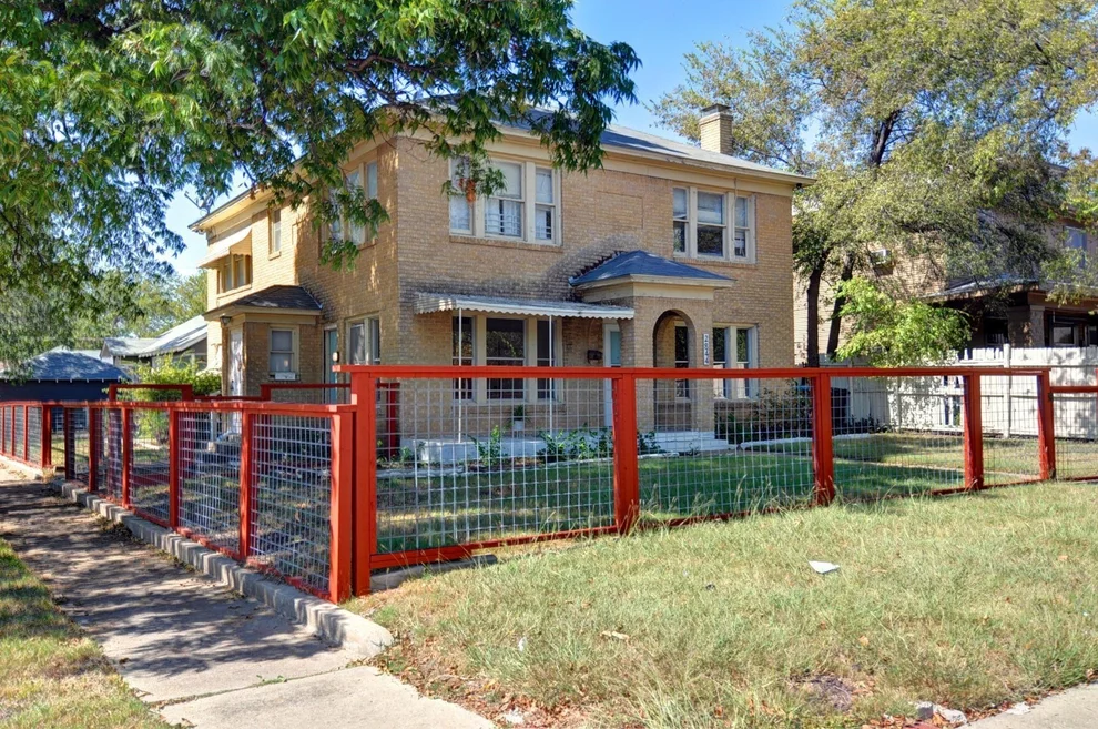 Unit for sale at 2844 Travis Avenue, Fort Worth, TX 76110